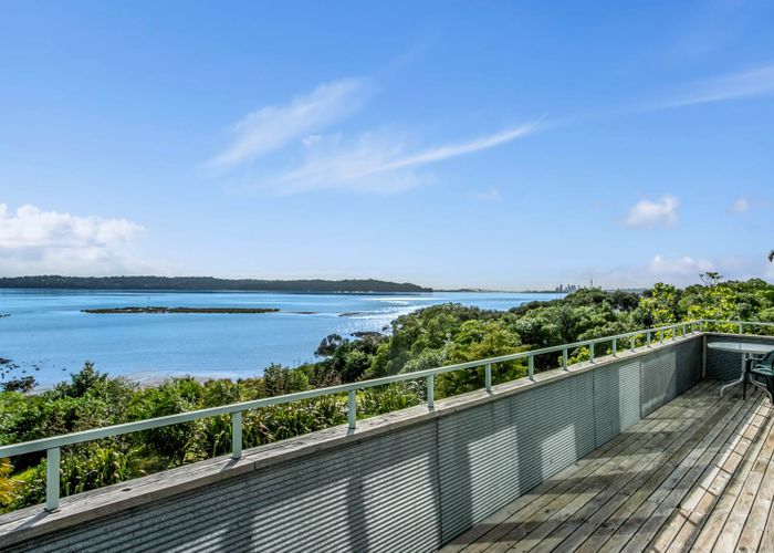  at 16 Spinnaker Drive, Te Atatu Peninsula, Auckland