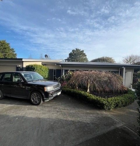  at 223D Apotu Road, Kamo