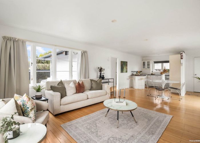  at 22 Strid Road, Te Atatu South, Waitakere City, Auckland