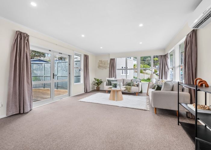  at 4 Thomson Grove, Stokes Valley, Lower Hutt, Wellington