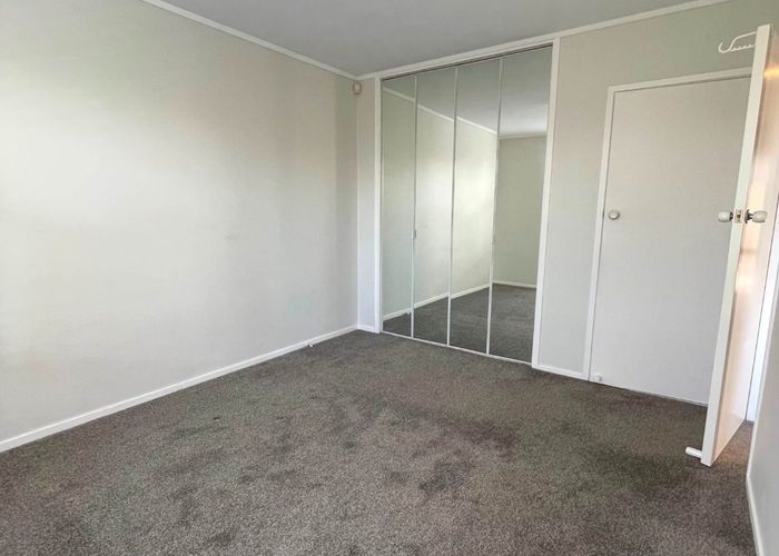  at 38 Halsey Drive, Lynfield, Auckland