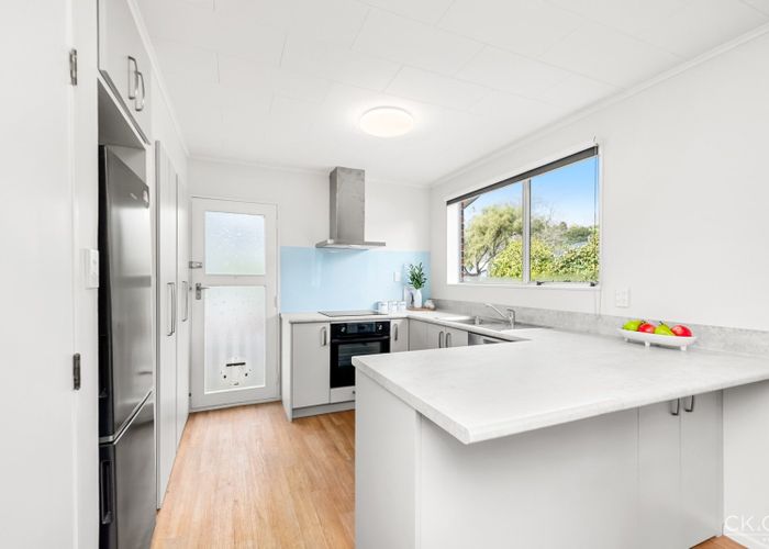  at 1/31 Gemstone Drive, Birchville, Upper Hutt, Wellington