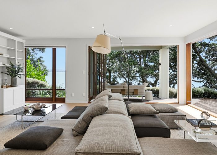  at 16 Joan Street, Point Chevalier, Auckland City, Auckland