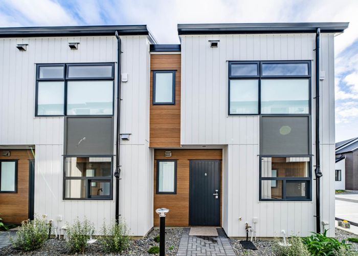  at 8/85 Cascades Road, Pakuranga Heights, Manukau City, Auckland