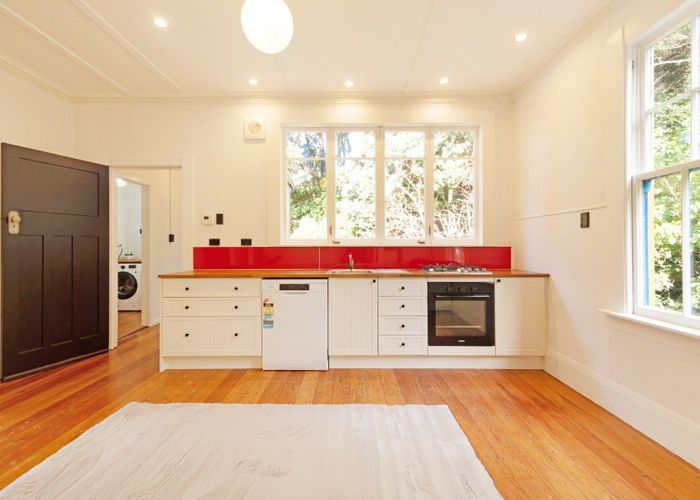  at 13 Cave Road, Houghton Bay, Wellington