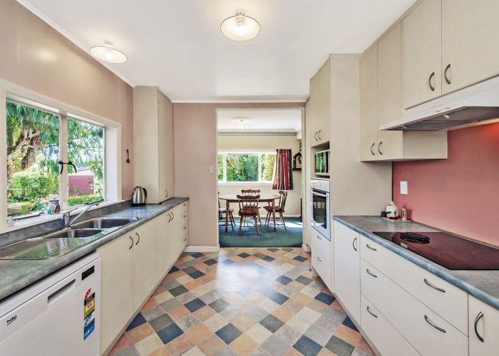  at 26 Woodside Road, Oxford, Oxford