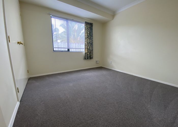  at 18 Arlose Pl, Westgate, Waitakere City, Auckland