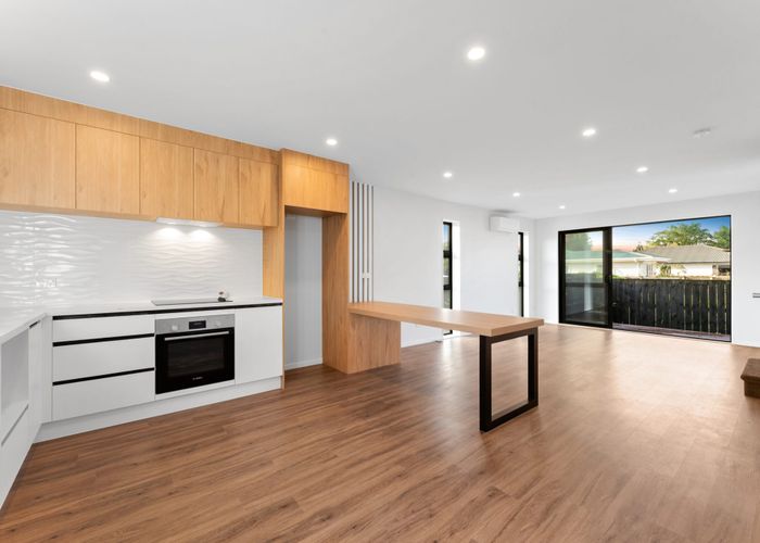  at 3/21 Peachgrove Road, Te Atatu Peninsula, Waitakere City, Auckland