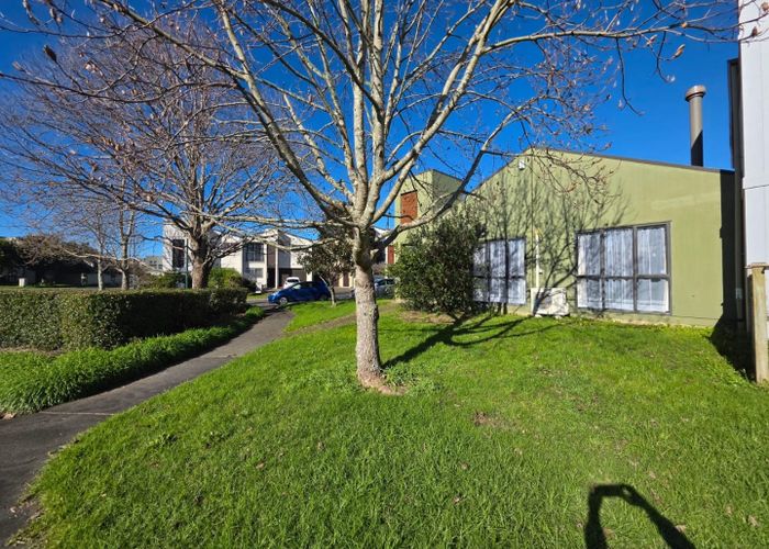 at 3 Puma Drive, Golflands, Manukau City, Auckland