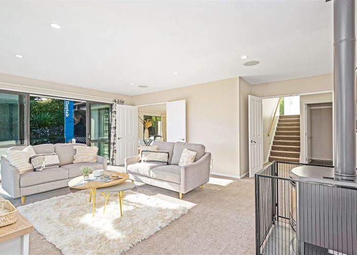  at 32 Rockview Place, Mount Pleasant, Christchurch