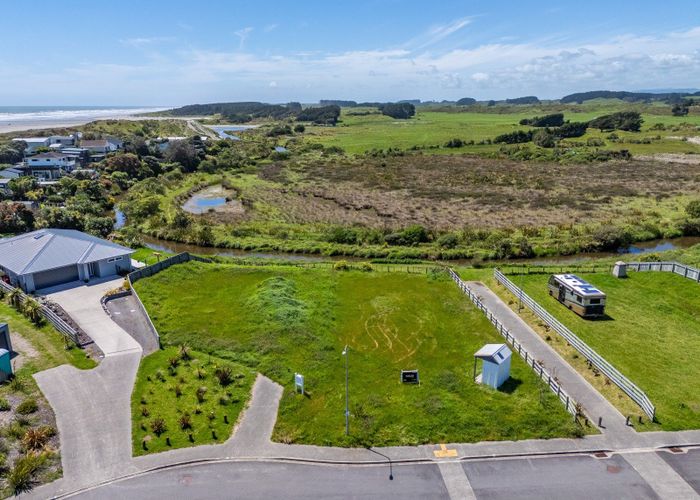  at 13 Seagrass Place, Otaki Beach, Kapiti Coast, Wellington