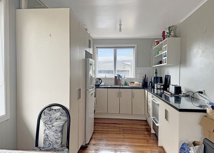  at 37 McKenzie Road, Mangere Bridge, Manukau City, Auckland