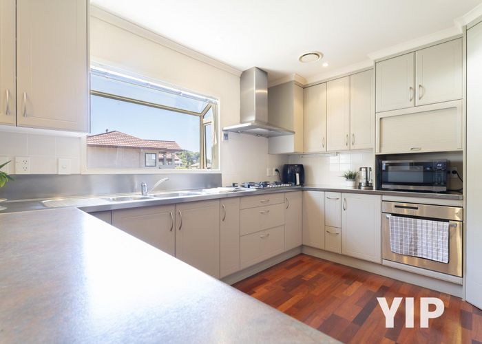  at 16 Domett Street, Newlands, Wellington
