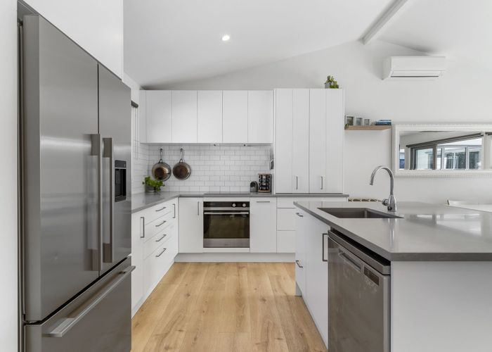  at 2/10 Ewen Alison Avenue, Devonport, North Shore City, Auckland