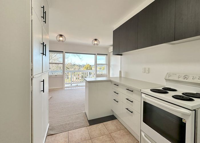  at 2/6 Hobday Place, Meadowbank, Auckland City, Auckland