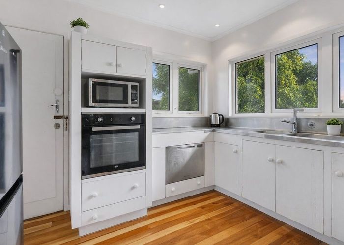  at 3/24 Taharoto Road, Takapuna, North Shore City, Auckland