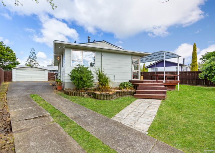  at 9 Murillo Place, Henderson, Auckland