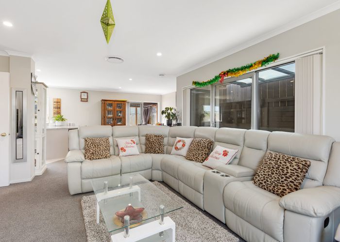  at 22 Trelawny Terrace, Grenada Village, Wellington, Wellington