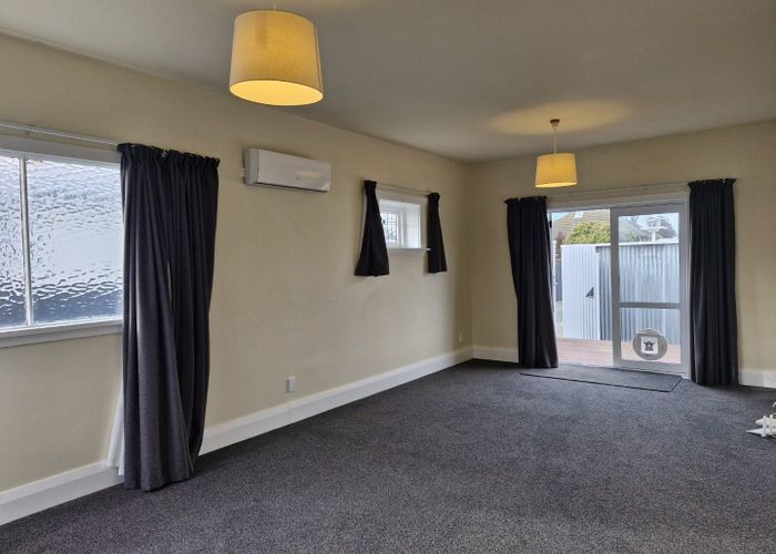  at 1/87 Smith Street, Woolston, Christchurch City, Canterbury