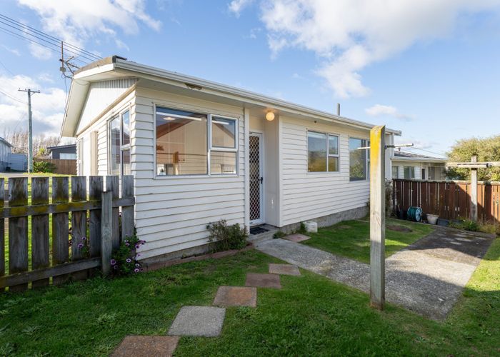  at 1E Herewini Street, Titahi Bay, Porirua