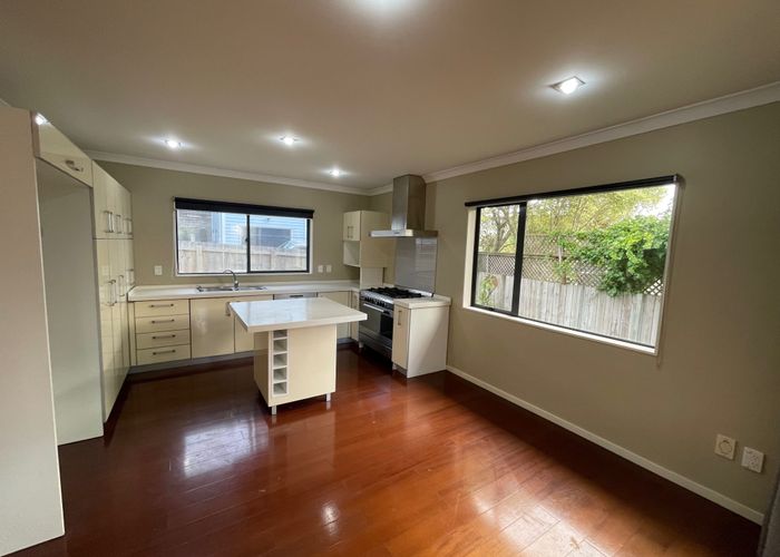  at 13A Murvale Drive, Bucklands Beach, Manukau City, Auckland