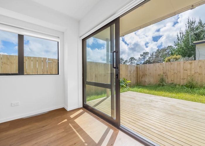  at 3/314 Royal Road, Massey, Auckland