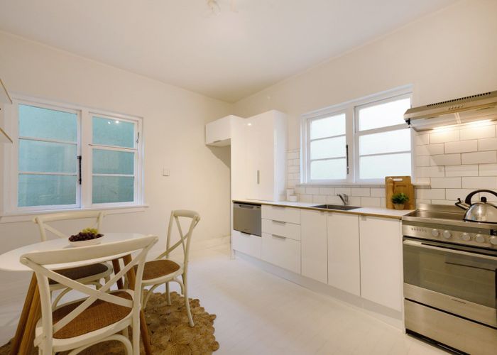  at 8/28 Clifton Terrace, Kelburn, Wellington