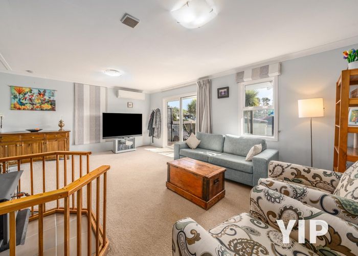  at 4 Fernhaven Grove, Newlands, Wellington, Wellington