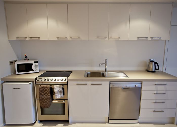  at 2/12 Montrose Terrace, Mairangi Bay, Auckland