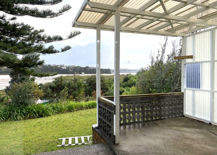  at 829 Te Atatu Rd, Te Atatu Peninsula, Waitakere City, Auckland