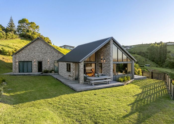  at 42 Te Auhi Way, Welcome Bay, Tauranga, Bay Of Plenty