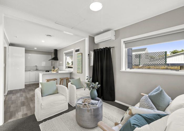  at 824B Papamoa Beach Road, Papamoa Beach, Papamoa