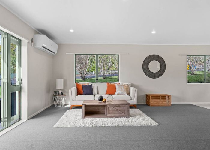  at 27 Carling Avenue, Massey, Auckland