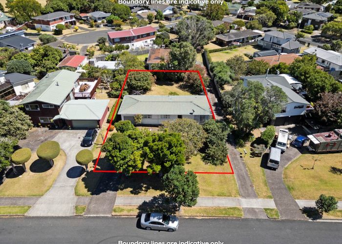  at 8 Ashcroft Avenue, Mangere Bridge, Manukau City, Auckland