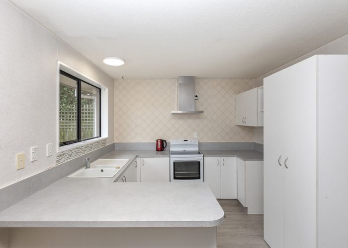  at 2/3 Apollo Place, Papanui, Christchurch