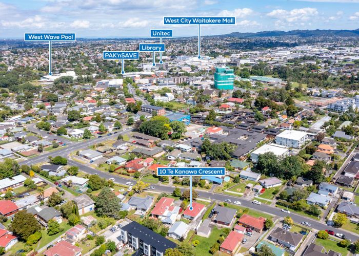  at 10 Te Kanawa Crescent, Henderson, Auckland