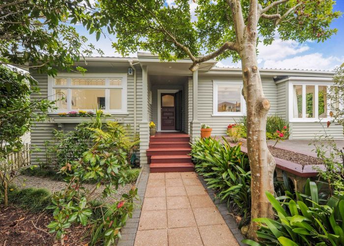  at 9 Ferryhill Road, Epsom, Auckland