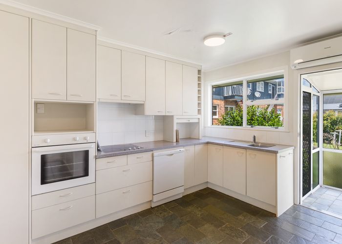  at 3/29 Clonbern Road, Remuera, Auckland