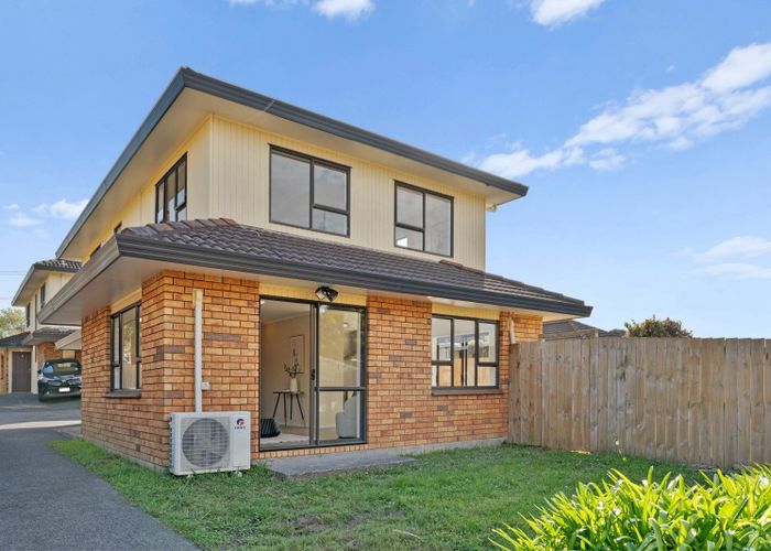  at 2/284 Richardson Road, Mount Roskill, Auckland City, Auckland