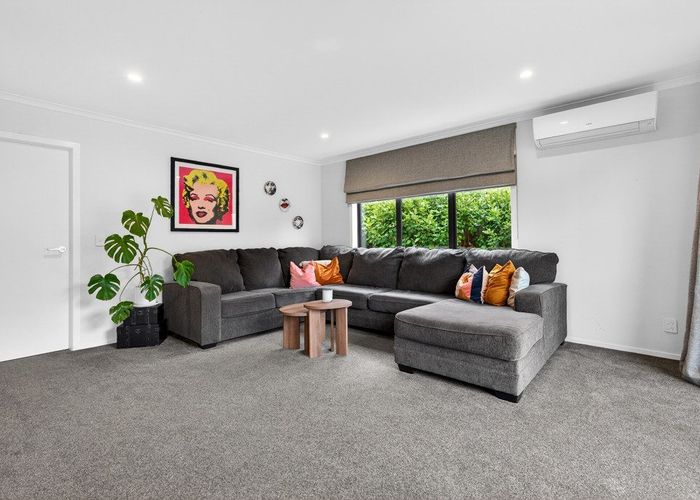  at 20A Martin Grove, Normandale, Lower Hutt, Wellington