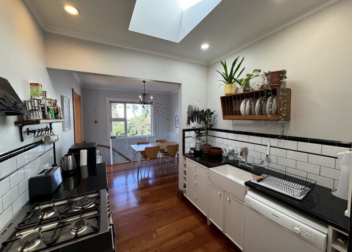  at 16 Hungerford Road, Lyall Bay, Wellington, Wellington
