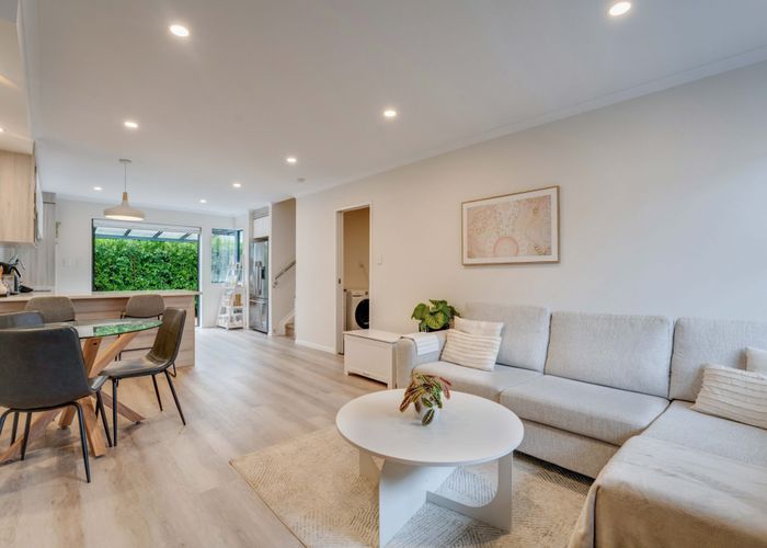  at 79C Granville Drive, Massey, Waitakere City, Auckland
