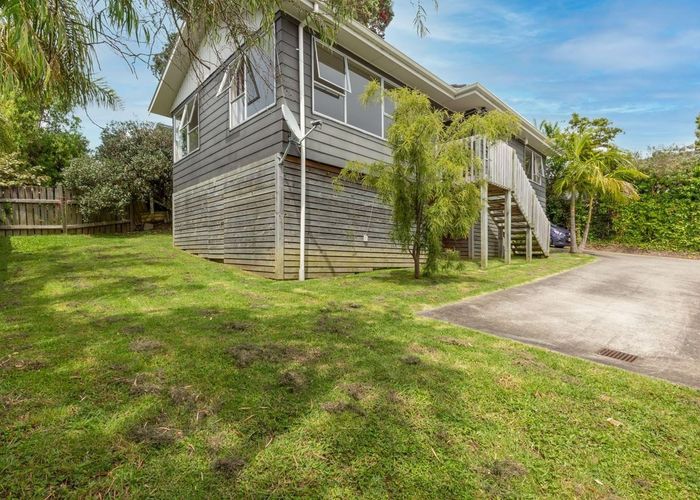  at 33 Keegan Drive, Massey, Auckland
