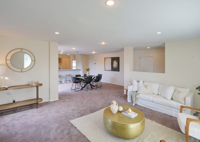  at 1/6 Delta Way, Woolston, Christchurch