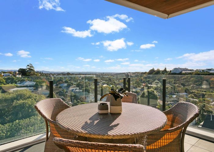  at 402/8 Central Road, Kingsland, Auckland