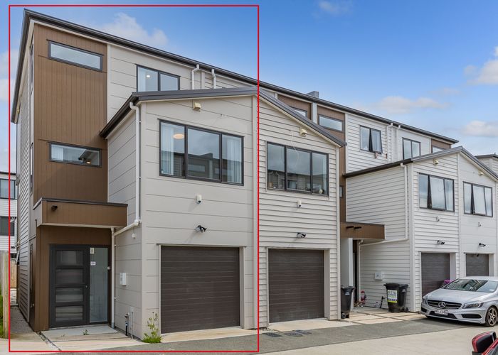  at 33 Bloom Crescent, Sunnyvale, Auckland