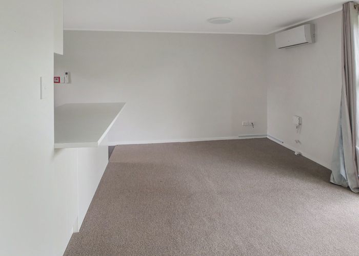  at 12/15 Queen Mary Avenue, New Lynn, Waitakere City, Auckland