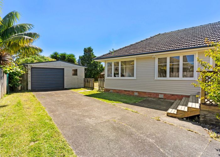  at 51 Smythe Road, Henderson, Waitakere City, Auckland