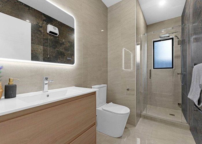  at 4/34 Tennessee Avenue, Mangere East, Manukau City, Auckland