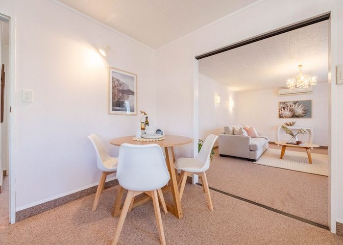 at 2/6 King Street, Taradale, Napier, Hawke's Bay